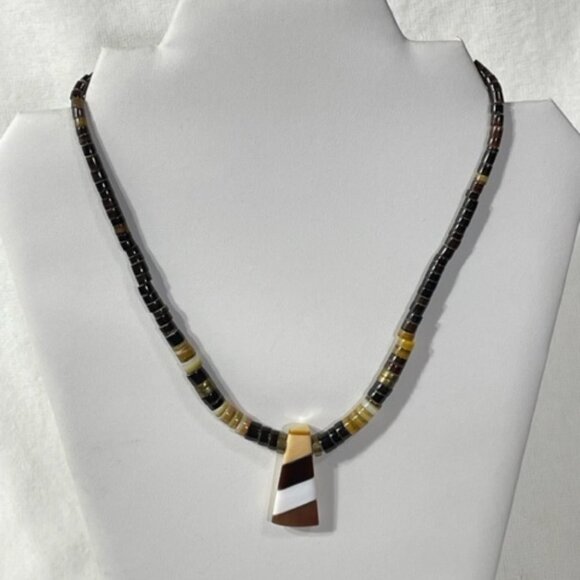 Vintage stone and inlay heishi necklace. Shell, onyx and jasper. - Picture 1 of 8